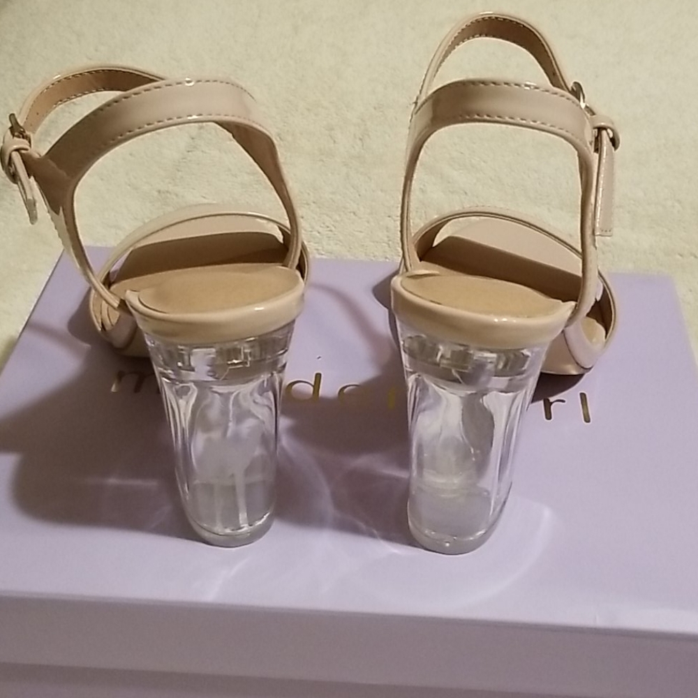 Madden Girl heels 👠👠 - Picture 3 of 5